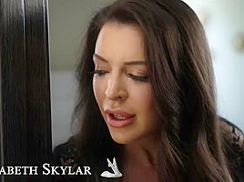 MILF Elizabeth Skylar takes Elias’s mind off his breakup with her amazing pussy