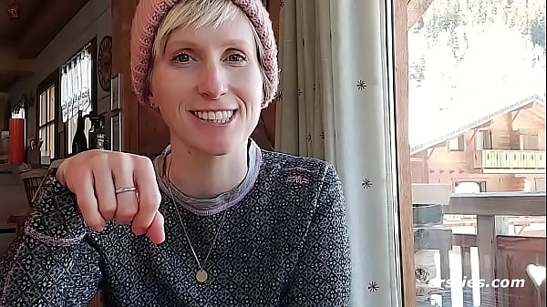 Ersties – Veronicas Ausflug in den Schnee mit heißem Squirt