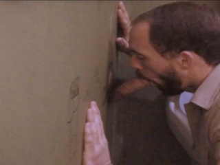 Muscular Gay Gives Amazing Blowjob